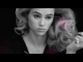 Watch Suki Waterhouse Showcase Redken's New Diamond Oil Glow Dry