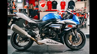 Suzuki GSXR-1000 L4 in Blue/White - Ducati Nottingham