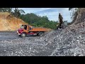 EXCAVATOR LOADING TANAH LORI AYAM BAPAK