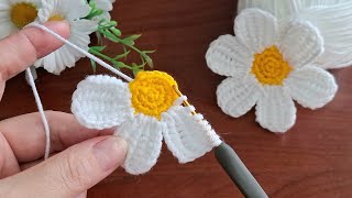 Making a gorgeous crocheted daisy motif✅️Tığ işi kolay örgü papatya çiçek yapılışı