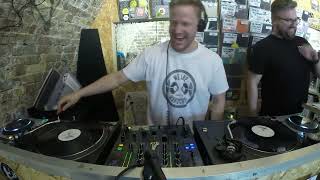 Jay Cunning // 70-min Vinyl DJ Set ~ Old Skool / Hardcore