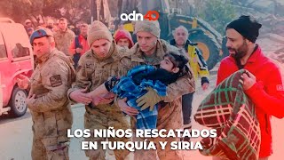 Niños y niñas son rescatados de los escombros en Siria