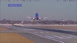 Video captures near-miss between Southwest Airlines plane, jet on runway at Chicago's Midway Airport