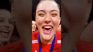 Zehra Güneş celebrating Turkey’s volleyball finals win 🏆 #zehra #volleyball #champions