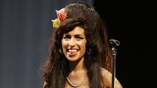 Amy Winehouse - Tears Dry On Their Own & Cupid (Live at Glastonbury 2008) @amywinehousevideo @BBC