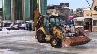 Ekiplerimiz yoğun kar yağışının etkilerini ortadan kaldırmak için çalışıyorlar 8