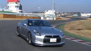 GT-RとGT3 / クルマと対話する上手な運転