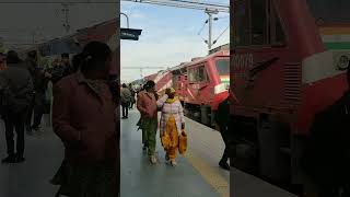 Rishikesh Barmer Express Arriving at Bikaner junction WDP4B Passenger train #train #railway #wdp4b