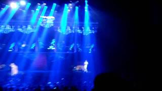 Kylie Minogue "Put your hands up" APHRODITE Live 2011 Tour, Las Vegas May 22, 2011