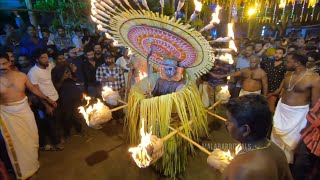 അഗ്നി ചാമുണ്ഡി തിറ (Agnichamundi thira) kalarikkal kodungalloramma temple kallayi (സജീവൻ കാവ്)