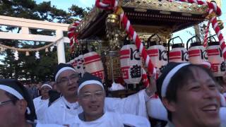 Maisaka-Odaiko Matsuri: Portable shrine departing from Inariyama Jinja