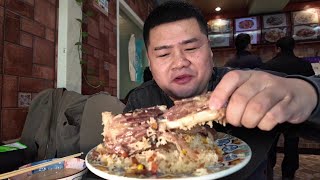 Spend 100 yuan to open Xinjiang food blind box and see what you can eat# food vlog# mama too fragra