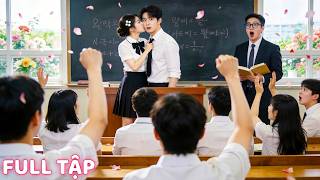 Cô gái tưởng đang mơ, hôn chàng trai thầm thích trước mọi người, ai cũng kinh ngạc!