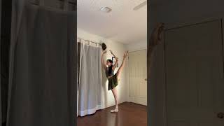 Ballerina stretch #ballet #shorts