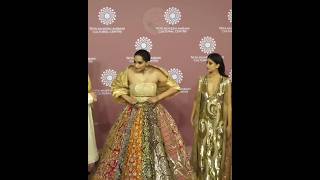 Sonam Kapoor ignores Shweta Bachchan And Her Daughter Navya at NMACC Gala#damalisaree #sonamkapoor