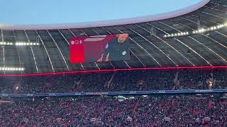 FC Bayern vs SC Freiburg | Teams kommen in die Allianz Arena LIVE -   06.11.2021