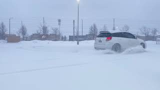 2006 Toyota Matrix 4wd in snow!