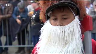 Hubertusschool Herten tijdens optocht Kinjer OLS 2016 in Maasmechelen