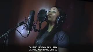 JANGAN KASI LAMA - Sharon ( cover by Adelin )