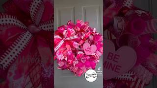 Valentines Day wreaths! #valentinesday#valentinesdecor#valentineswreath#valentinesdaygift#porchdecor