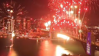 New year in Australia 🇦🇺🦘🇳🇵. Amazing Fireworks 😮#australia