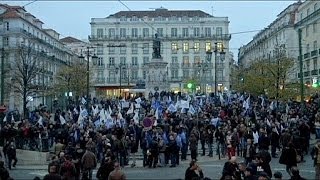 Πορτογαλία: Αστυνομικοί «έσπασαν» τον αστυνομικό κλοιό σε διαδήλωση