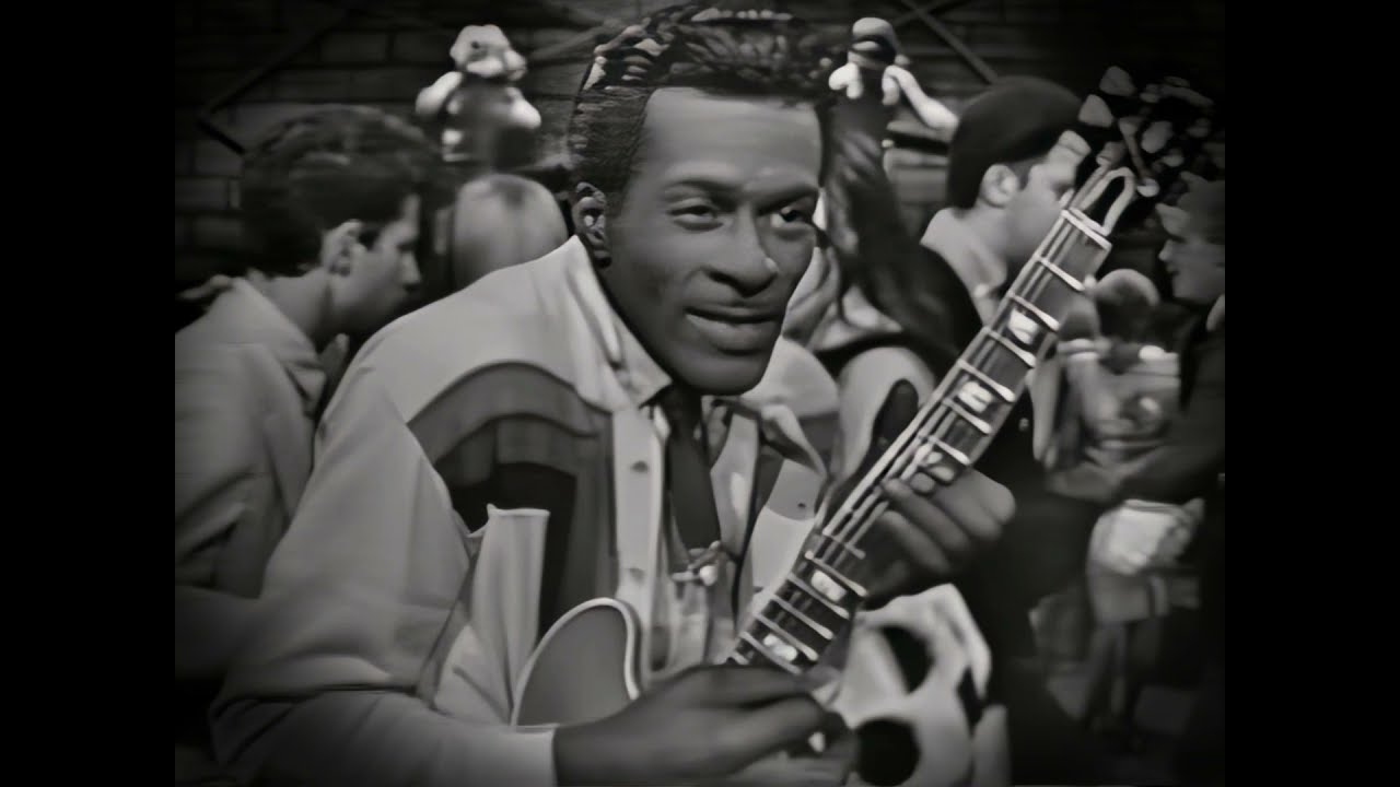 NEW * Johnny B. Goode - Chuck Berry {DES Stereo} 1958 - YouTube