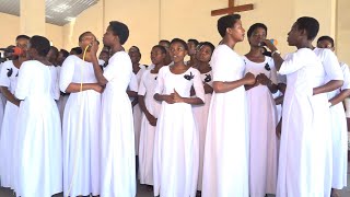 N'ukuri ibyiza n'imbabazi bizanyomaho iminsi yose | Ukunesha kw'abantu batowe/Chorale y'Abanyeshure