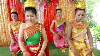 របាំ ជូនពរ ក្នុងពិធីបុណ្យកឋិនទាន វត្តឃោសិតារាម ពលលាវវាស់ ឆ្នាំ 2019 ។