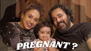 Pregnancy Reveal | Pearle Maaney | Srinish Aravind | Baby Nila