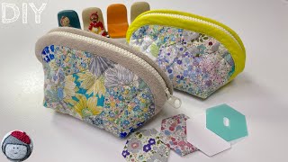 Half-moon zipper pouch made with patchwork 