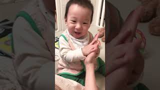 1살짜리 아기와 하이파이브 하기 #8개월아기 #8months #baby  #highfive #shorts