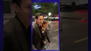 Vợ chồng diễn viên Huỳnh Quý tình tứ tay trong tay dự đám cưới Khánh Vân.