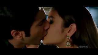 Alia Bhatt & Varun Dhawan kisses and sex scene