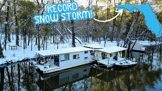 Surviving the worst snow storm to EVER hit Florida on a houseboat..