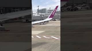 Peach　ベテラン　CAさん 業務連絡です　英語　で　アナウンス 　発音良い　Fukuoka Airport　Push back　Engine start-up　ユーチャンネル　23年5月25日