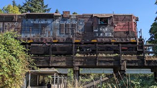 The final days of SP on PNWR. Ft: SD-9 #1852 and GP-9 #1801