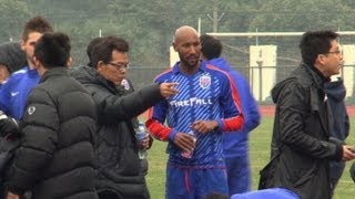 Football: First match for Anelka in Shanghai