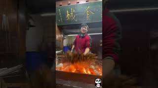 深夜食堂--兰州快乐麒麟臂烤肉小哥（5）  Late Night Canteen--Lanzhou Happy Unicorn Arm BBQ Guy（5）