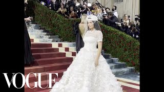 Kylie Jenner's Off-White 👰 Wedding Dress on the Met Gala Red Carpet
