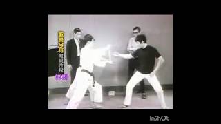 BRUCE LEE 1inch PUNCH 👊 wooden board breaking 🔥 #brucelee #1million #punch #martialarts #viral