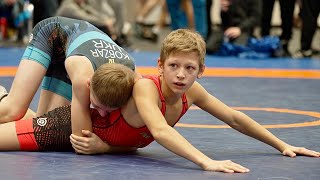 U13 Mikita Kuropiatnyk (UKR) vs Yehor Kobzar (UKR) 41kg. Greco-roman boys youth wrestling. B-cam-man