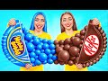 فقاعة العلكة مقابل الشوكولاته الغذاء التحدي | حلو المذاق مطبخ المأجورون Multi DO Challenge