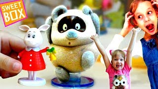 Cuties Winnie the Pooh and all the TOYS Pig RIBBON! A review of figures Svitboks for kids Sweet Box