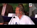 Jeff Bridges reacts to the death of Robin Williams at a press conference for 'The Giver'