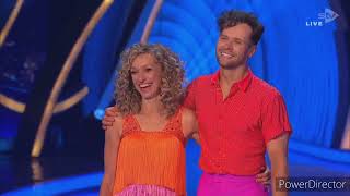 Michaela Strachan and Mark Hanretty skating in Dancing On Ice (2/2/25)