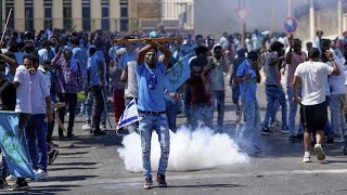 Tel Aviv, violenti scontri tra polizia e richiedenti asilo eritrei: almeno 160 i feriti