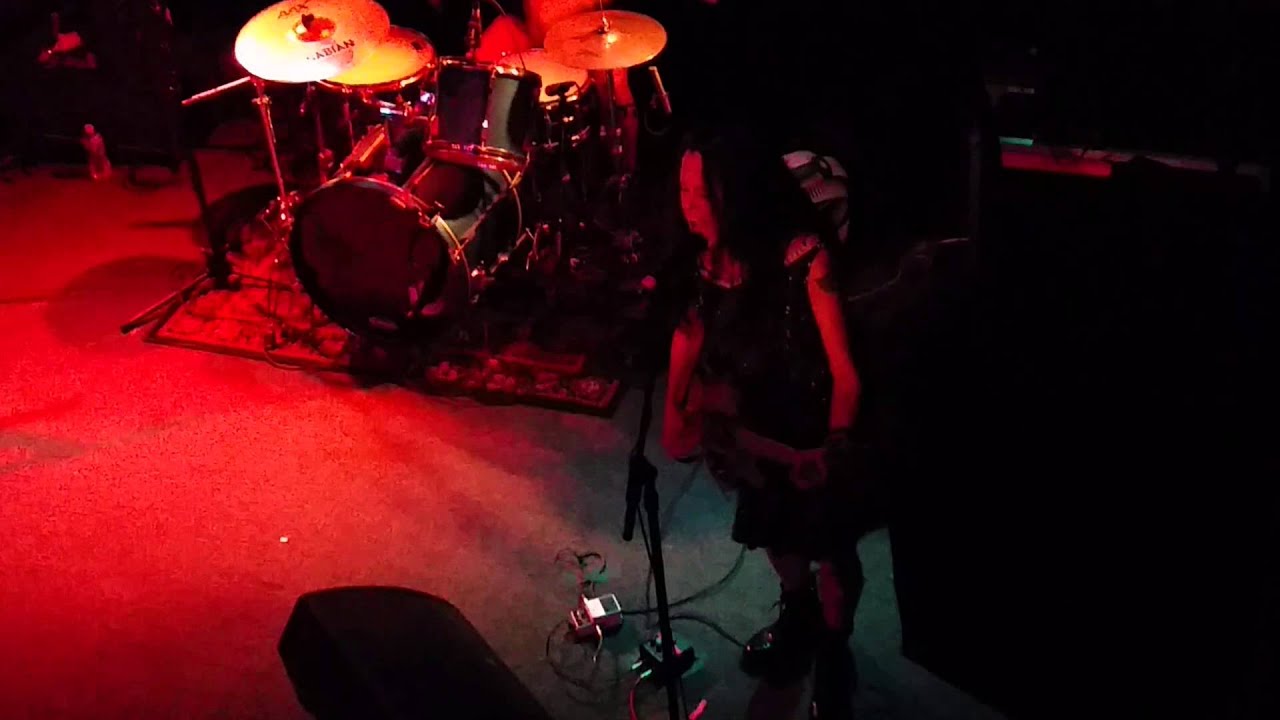 Babes In Toyland Live - 9/3/15 "bruise Violet" - YouTube