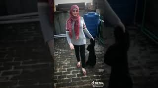 Sheemzay Tik Toker