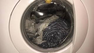 Quick vid of a Zanussi ZWF1651w